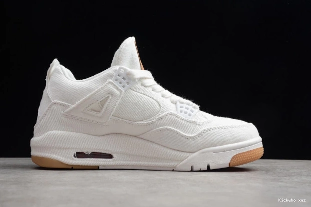 Air Levi's x 4 'White' Jordan AO2571-100 0702